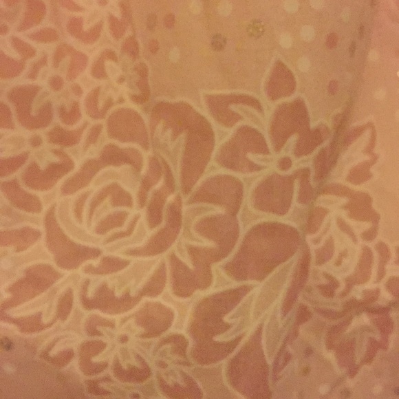 Pink flowered top - Picture 3 of 3